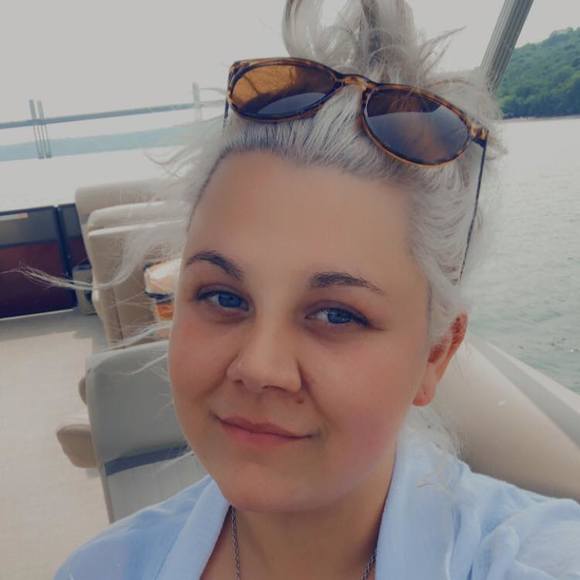 ameliathomps720